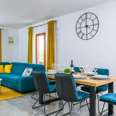 David Apartament Kavran